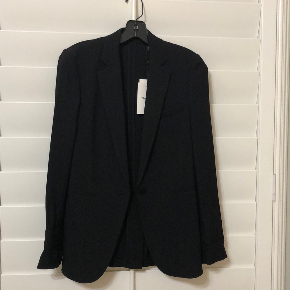 Theory Modern Crepe structure blazer
